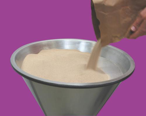 Cendrier sur pied en forme de sablier