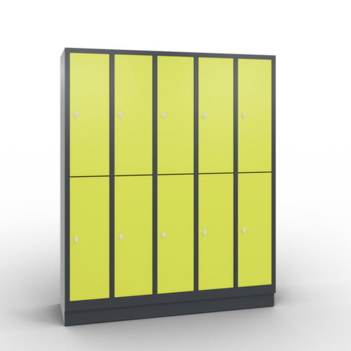 C+P Armoire vestiaire à deux niveaux Classic avec 5x2 compartiments et portes lisses, largeur de compartiment 300 mm