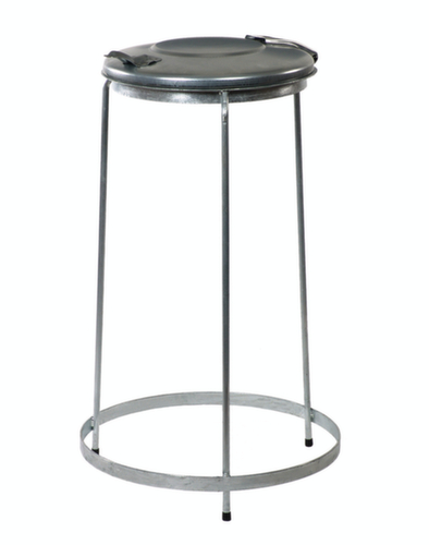 piètement trois pieds