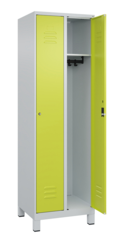 C+P Armoire vestiaire Classic Plus à 2 compartiments, largeur de compartiment 300 mm