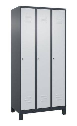 C+P Armoire vestiaire Classic Plus à 3 compartiments, largeur de compartiment 300 mm