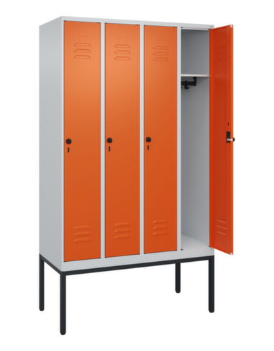 C+P Armoire vestiaire Classic Plus à 4 compartiments, largeur de compartiment 300 mm