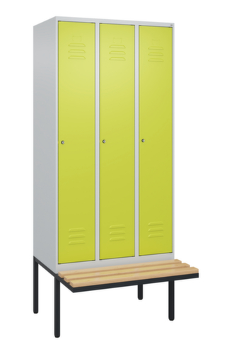 C+P Armoire vestiaire Classic Plus avec banc, largeur de compartiment 300 mm