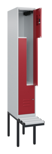 C+P Armoire vestiaire Z Classic Plus avec banc intégré, largeur de compartiment 300 mm