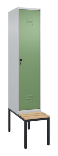 C+P Armoire vestiaire Classic Plus avec banc, largeur de compartiment 400 mm