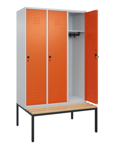 C+P Armoire vestiaire Classic Plus avec banc, largeur de compartiment 400 mm