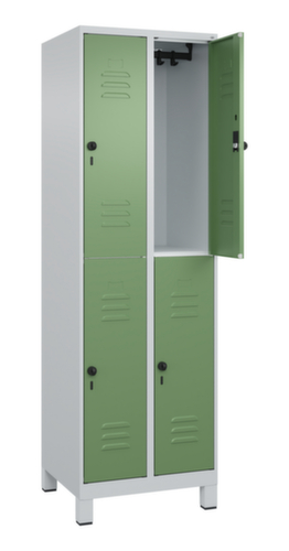 C+P Armoire vestiaire à deux niveaux Classic Plus, largeur de compartiment 300 mm