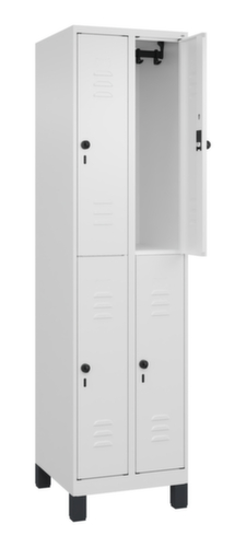 C+P Armoire vestiaire à deux niveaux Classic Plus, largeur de compartiment 250 mm