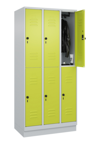 C+P Armoire vestiaire à deux niveaux Classic Plus, largeur de compartiment 300 mm