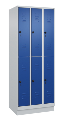 C+P Armoire vestiaire à deux niveaux Classic Plus, largeur de compartiment 250 mm