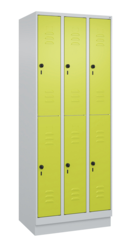 C+P Armoire vestiaire à deux niveaux Classic Plus, largeur de compartiment 250 mm