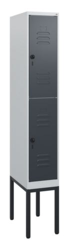 C+P Armoire vestiaire à deux niveaux Classic Plus, largeur de compartiment 300 mm