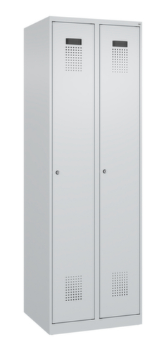C+P Armoire vestiaire Evolo PLUS pour une séparation en noir et blanc, largeur de compartiment 300 mm