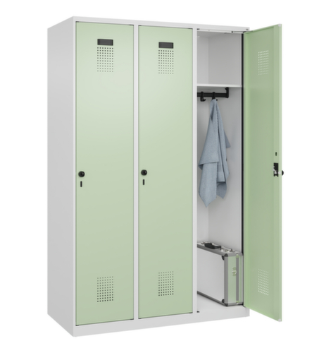 C+P Armoire vestiaire Evolo PLUS, largeur de compartiment 400 mm