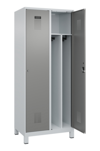 C+P Armoire vestiaire Evolo PLUS pour une séparation en noir et blanc, largeur de compartiment 400 mm