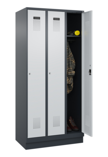 C+P Armoire vestiaire Evolo PLUS, largeur de compartiment 300 mm