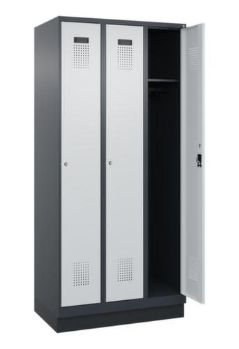 C+P Armoire vestiaire Evolo PLUS, largeur de compartiment 300 mm