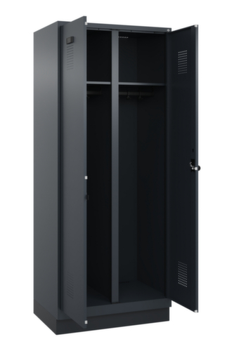 C+P armoire vestiaire noir et blanc Evolo PLUS avec double compartiment, largeur de compartiment 400 mm