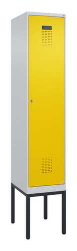 C+P Armoire vestiaire Evolo PLUS pour une séparation en noir et blanc, largeur de compartiment 400 mm