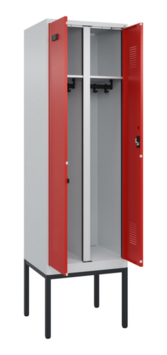 C+P armoire vestiaire noir et blanc Evolo PLUS avec double compartiment, largeur de compartiment 300 mm