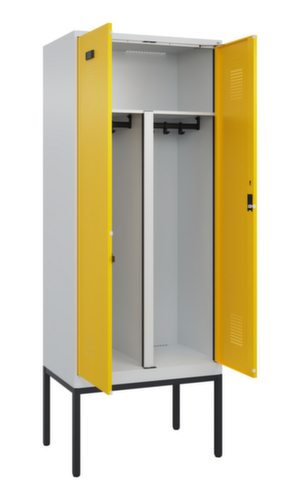 C+P Armoire vestiaire pour EPI Evolo PLUS pour une séparation en noir et blanc, largeur de compartiment 400 mm