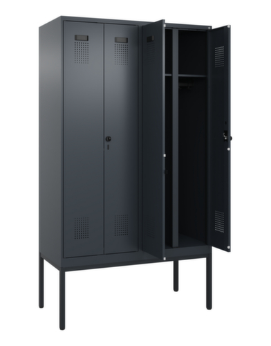 C+P armoire vestiaire noir et blanc Evolo PLUS avec double compartiment, largeur de compartiment 300 mm
