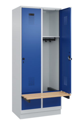 C+P Armoire vestiaire Evolo PLUS avec banc suspendu, largeur de compartiment 400 mm