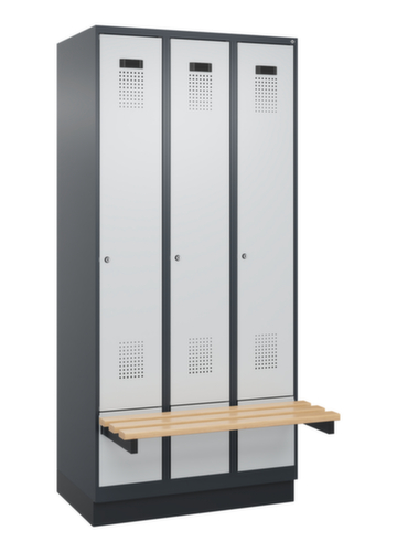 C+P Armoire vestiaire Evolo PLUS avec banc suspendu, largeur de compartiment 300 mm