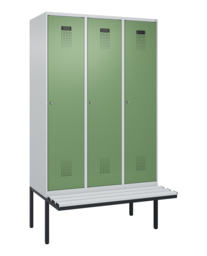 C+P Armoire vestiaire Evolo PLUS avec banc suspendu, largeur de compartiment 400 mm