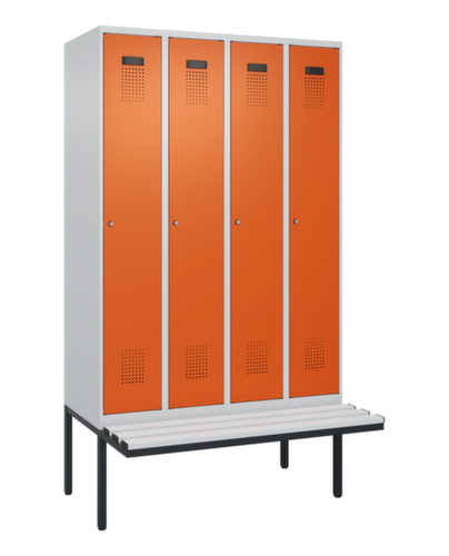 C+P Armoire vestiaire Evolo PLUS avec banc suspendu, largeur de compartiment 300 mm