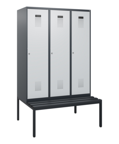 C+P Armoire vestiaire Evolo PLUS avec banc, largeur de compartiment 400 mm