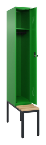 C+P Armoire vestiaire Evolo PLUS avec banc, largeur de compartiment 300 mm