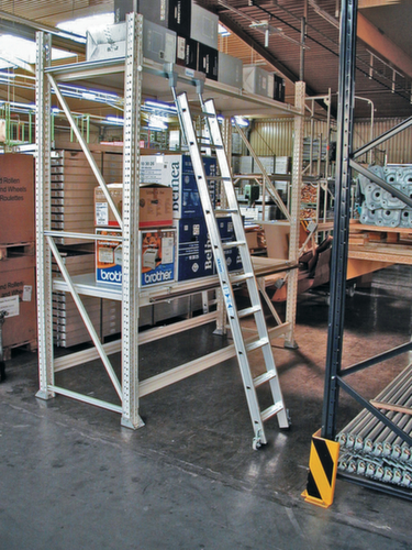 Échelle pour rayonnages roulants