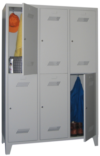 PAVOY Armoire vestiaire à deux niveaux Basis gris clair avec 3x2 compartiments, largeur de compartiment 400 mm