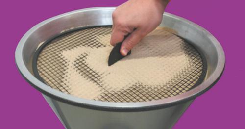 Cendrier sur pied Diabolo Eco en forme de sablier, rouge