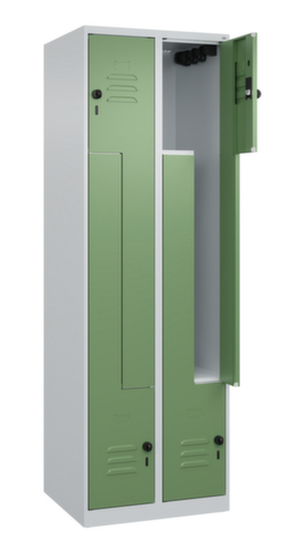 C+P Armoire vestiaire Z Classic Plus, largeur de compartiment 150/300 mm