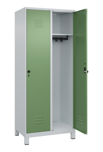 C+P Armoire vestiaire Classic Plus à 2 compartiments, largeur de compartiment 400 mm