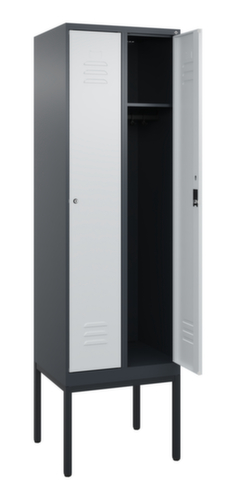 C+P Armoire vestiaire Classic Plus à 2 compartiments, largeur de compartiment 300 mm