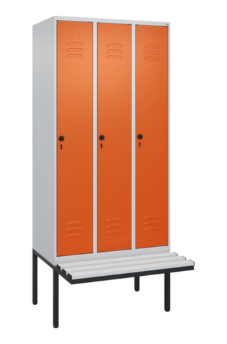 C+P Armoire vestiaire Classic Plus avec banc, largeur de compartiment 300 mm