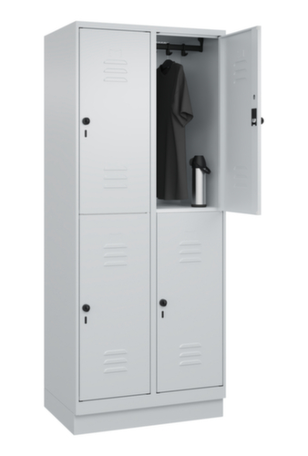 C+P Armoire vestiaire à deux niveaux Classic Plus, largeur de compartiment 400 mm