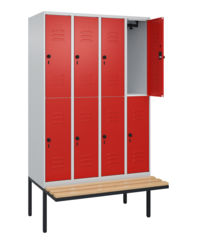 C+P Armoire vestiaire à deux niveaux Classic Plus avec banc, largeur de compartiment 300 mm