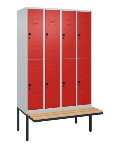 C+P Armoire vestiaire à deux niveaux Classic Plus avec banc, largeur de compartiment 300 mm