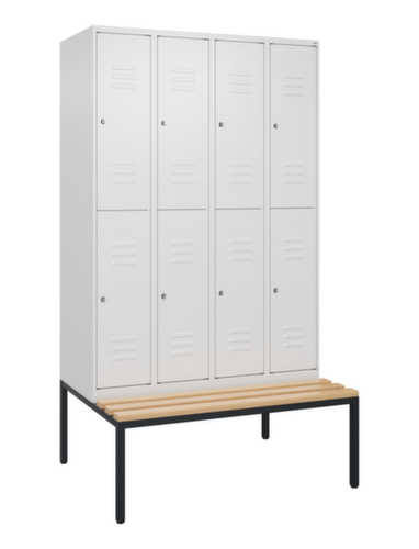 C+P Armoire vestiaire à deux niveaux Classic Plus avec banc, largeur de compartiment 300 mm