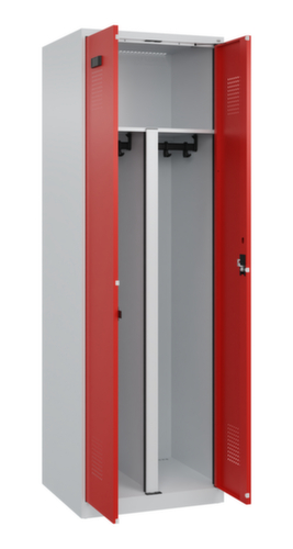 C+P Armoire vestiaire pour EPI Evolo PLUS pour une séparation en noir et blanc, largeur de compartiment 300 mm