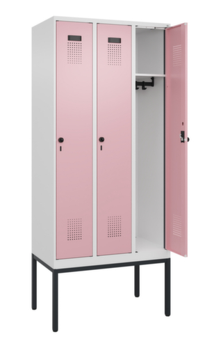C+P Armoire vestiaire Evolo PLUS, largeur de compartiment 300 mm