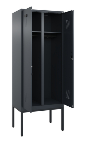 C+P armoire vestiaire noir et blanc Evolo PLUS avec double compartiment, largeur de compartiment 400 mm