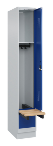 C+P Armoire vestiaire Evolo PLUS avec banc suspendu, largeur de compartiment 300 mm