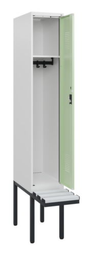 C+P Armoire vestiaire Evolo PLUS avec banc suspendu, largeur de compartiment 300 mm