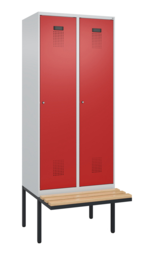 C+P armoire vestiaire en noir et blanc Evolo PLUS avec banc, largeur de compartiment 400 mm