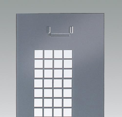 C+P Armoire vestiaire Classic avec 3 compartiments + cloison de séparation médiane + portes perforées, largeur de compartiment 400 mm  L